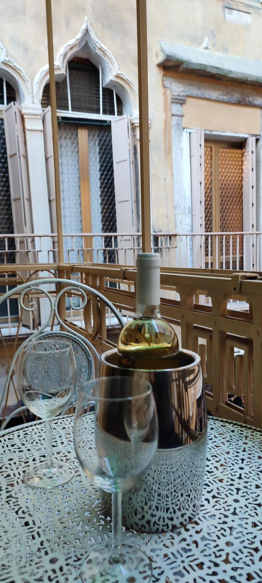 My Rialto Palace Venice Room photo